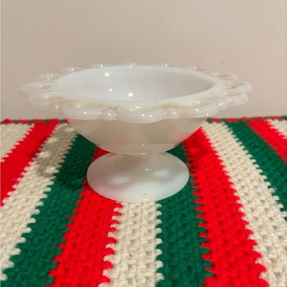 Vintage Milk Glass - Picture 2 of 3